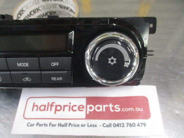 Mitsubishi Pajero Genuine Electronic Centre Heater Control Panel New Part