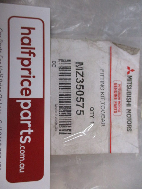 Mitsubishi Outlander Genuine Tow Bar Bolt Fitting Kit New Part