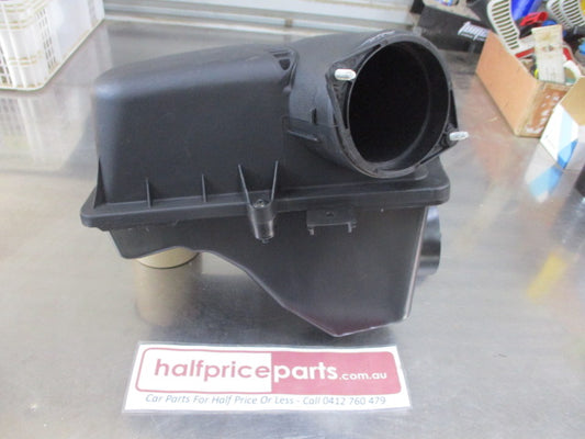 SSS Auto Air Filter Housing Suits Holden Commodore VZ V6/V8 Engine New Part.