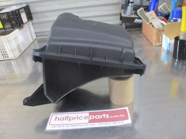 SSS Auto Air Filter Housing Suits Holden Commodore VZ V6/V8 Engine New Part.