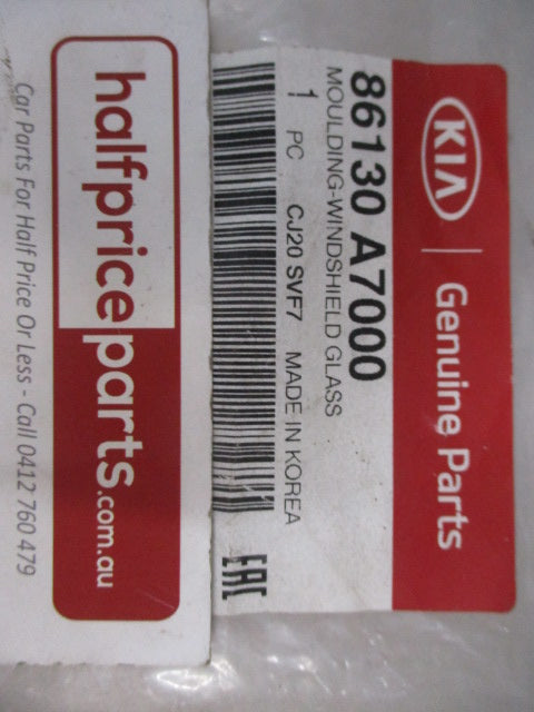 Kia Cerato Genuine Front Windscreen Moulding Rubber New Part