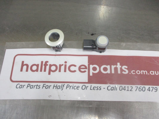 Nissan Pathfinder Genuine Rear RPA Sonar Sensor New Part