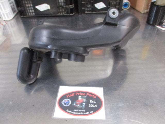 KIA Rondo Genuine Air Duct Assembly (A) New Part
