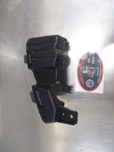 Kia Carnival Genuine Front Left Hand Upper Bumper Bracket New Part