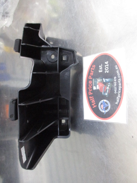 Kia Carnival Genuine Front Left Hand Upper Bumper Bracket New Part