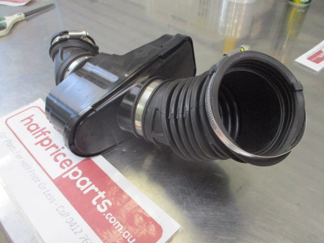 Holden Equinox Genuine Air Cleaner Outer Air Duct Hose New Part