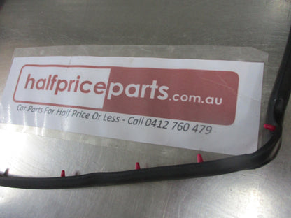 Nissan Quest Genuine Right Hand Lower Door Slide Seal New Part