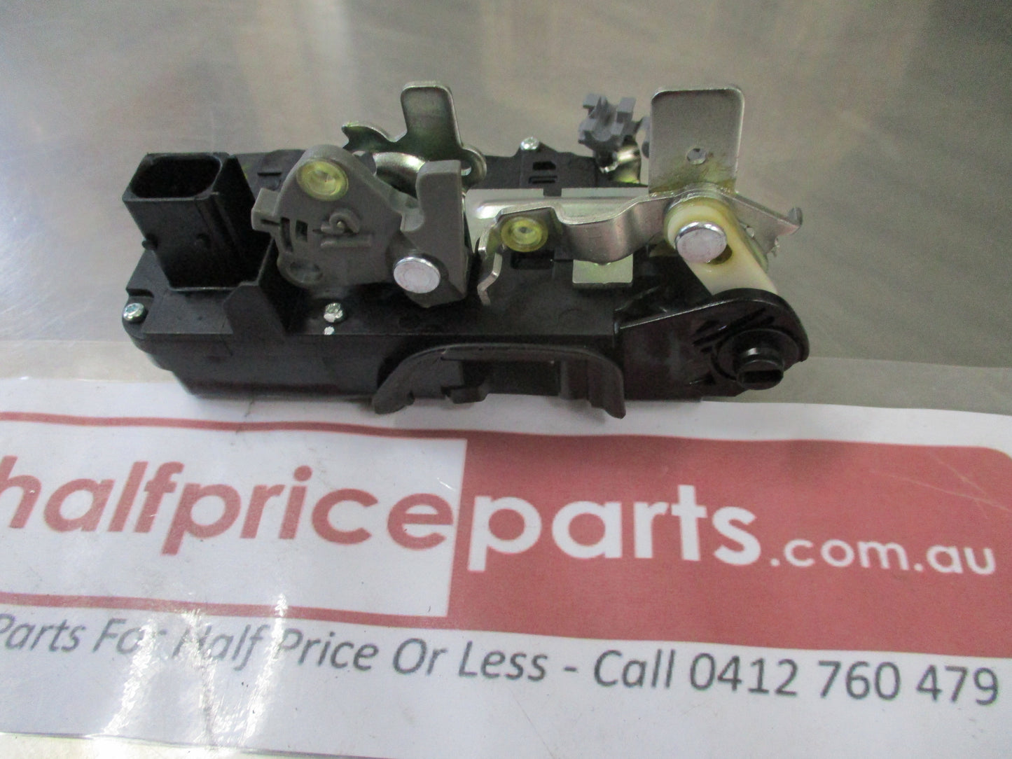 Holden Captiva Genuine Right Hand Rear Door Lock Assembly New Part
