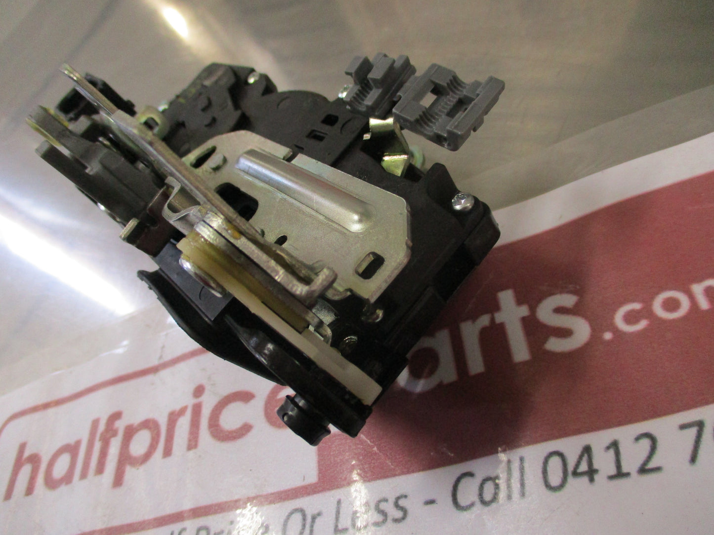 Holden Captiva Genuine Right Hand Rear Door Lock Assembly New Part