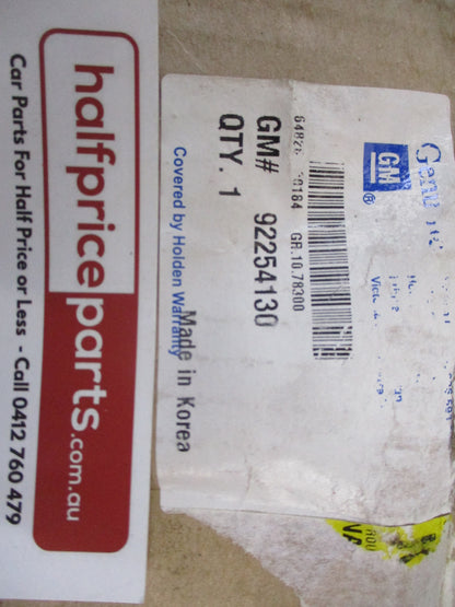 Holden WM Caprice Genuine Right Hand Front Power Window Regulator With Motor (Drivers) New Part