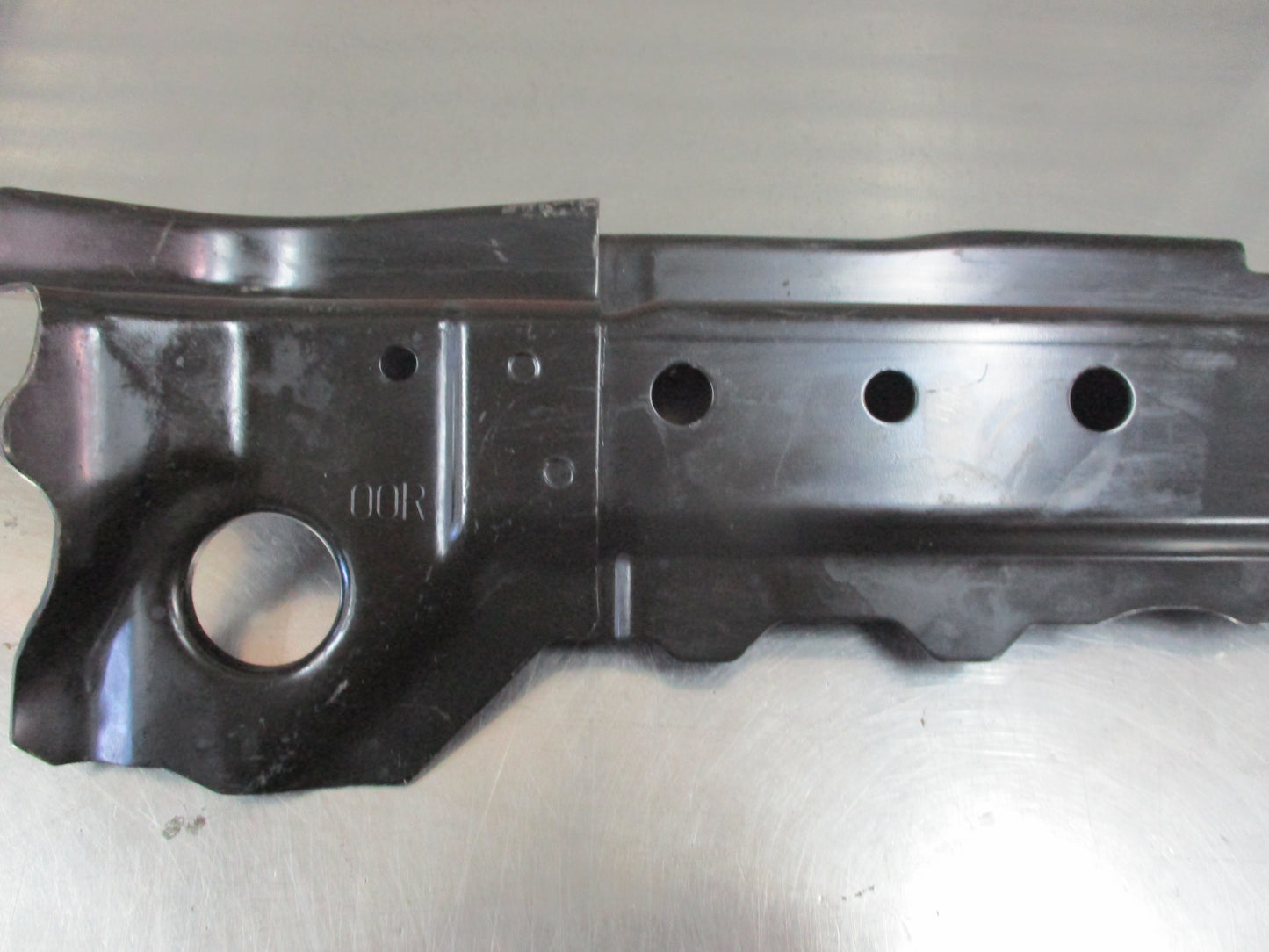 Subaru Tribeca Genuine Lower Radiator Panel Support New Part