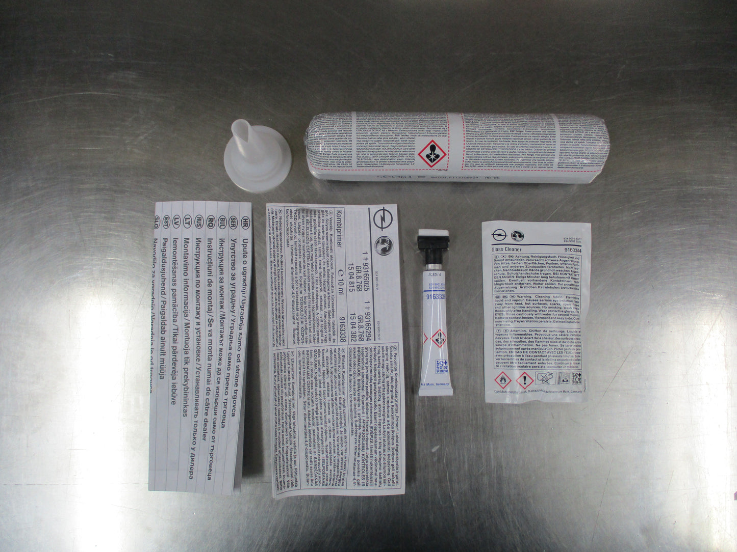 Opel Genuine Windscreen Adhesive Kit New / Unused