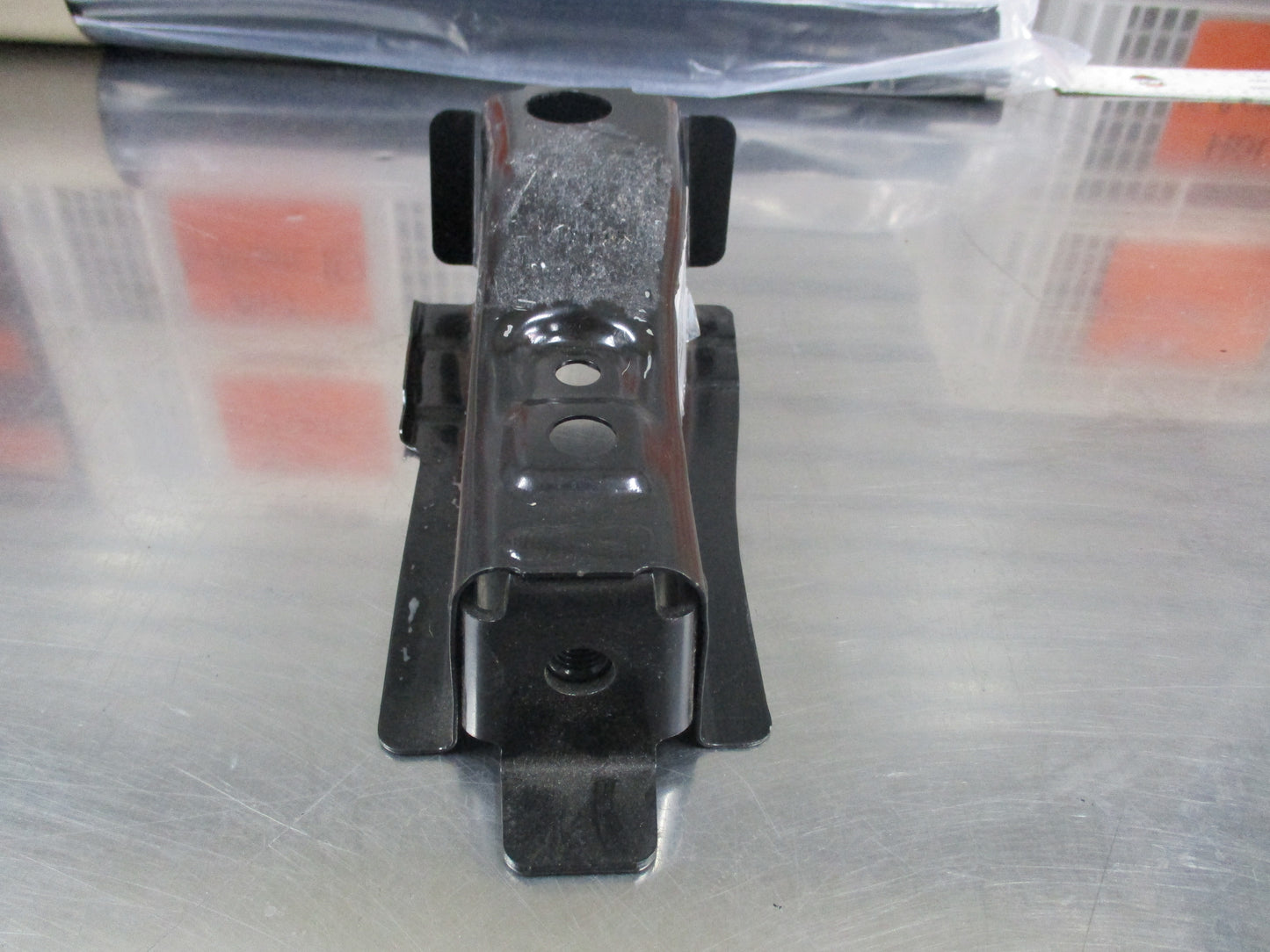 Holden Astra K Genuine Support Engine Compartment Bracket New