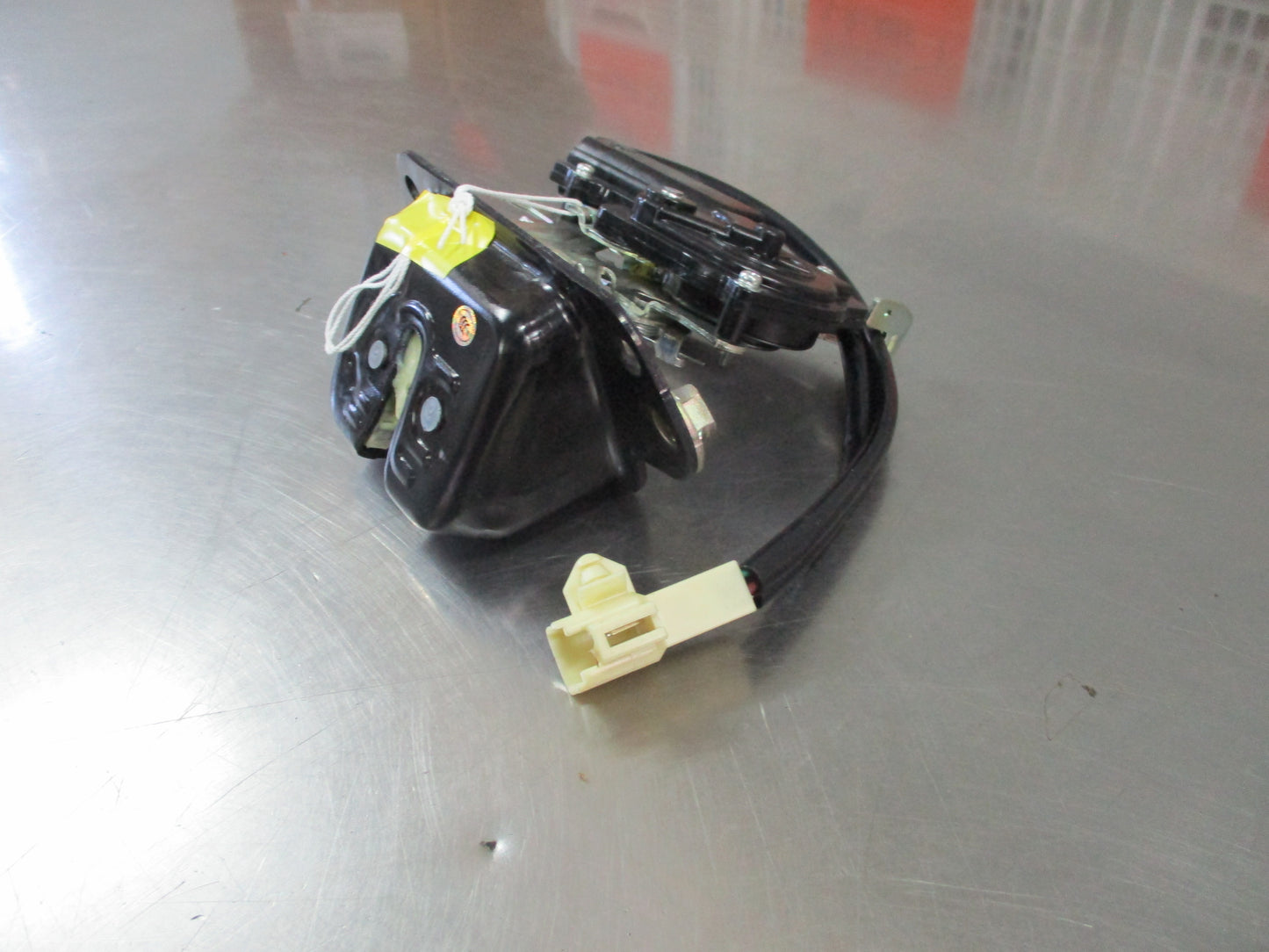 Subaru Tribeca Genuine Tailgate Latch Actuator Lock Assembly New Part