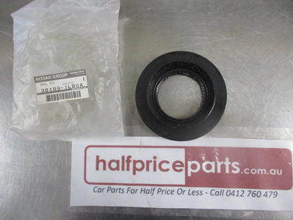 Nissan Y62 Patrol Genuine Rear Diff Pinion Seal New Part
