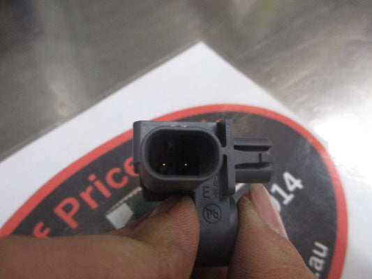 Kia Carnival/Sorento Genuine Front Impact Sensor New Part