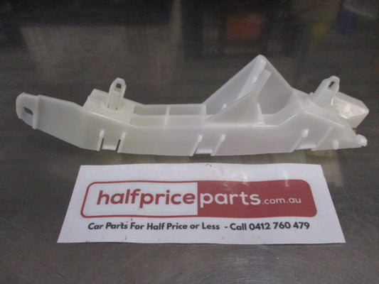 Mitsubishi Triton ML/MN/MK Genuine Right Hand Front Bumper Support Bracket New Part