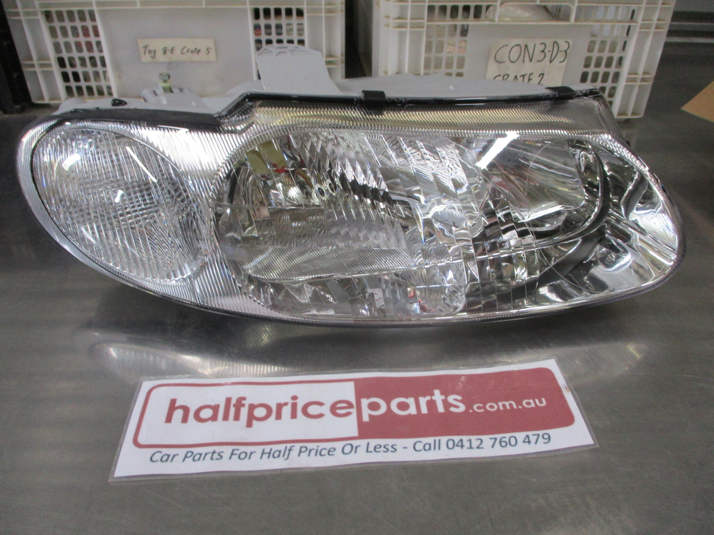 Holden VT Commodore Genuine Right Hand Front Head Light Assembly New Part