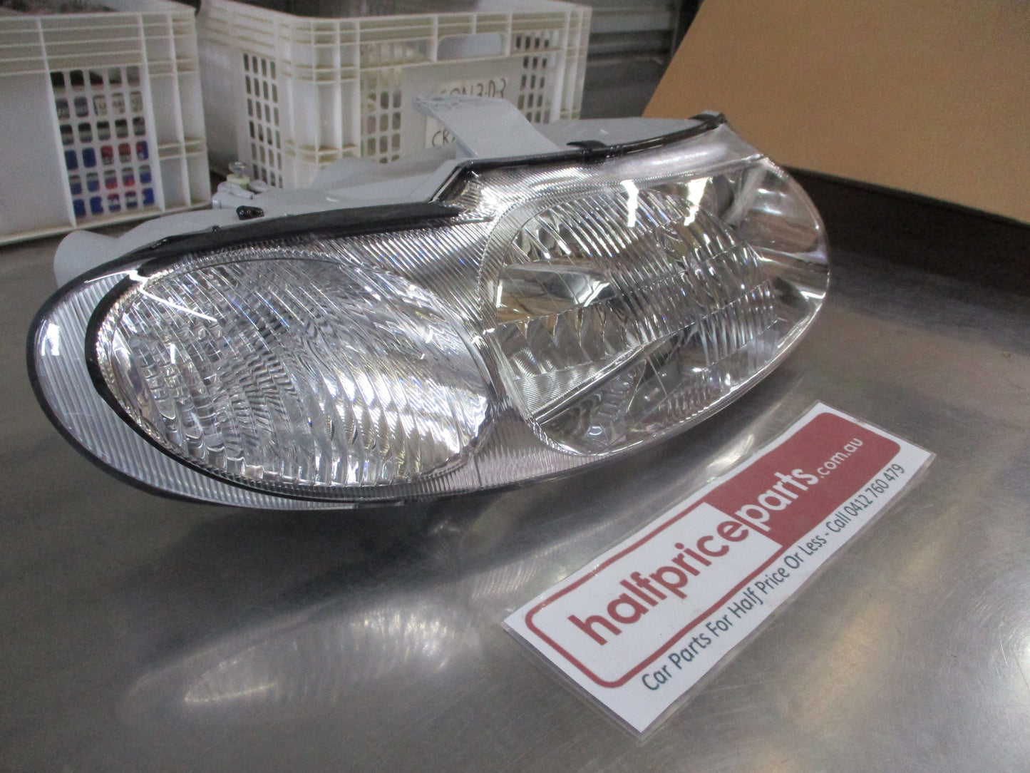 Holden VT Commodore Genuine Right Hand Front Head Light Assembly New Part
