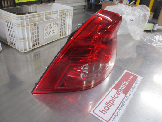 Holden VZ Commodore Monaro/Calais Genuine Left Hand Rear Tail Light Assembly New Part