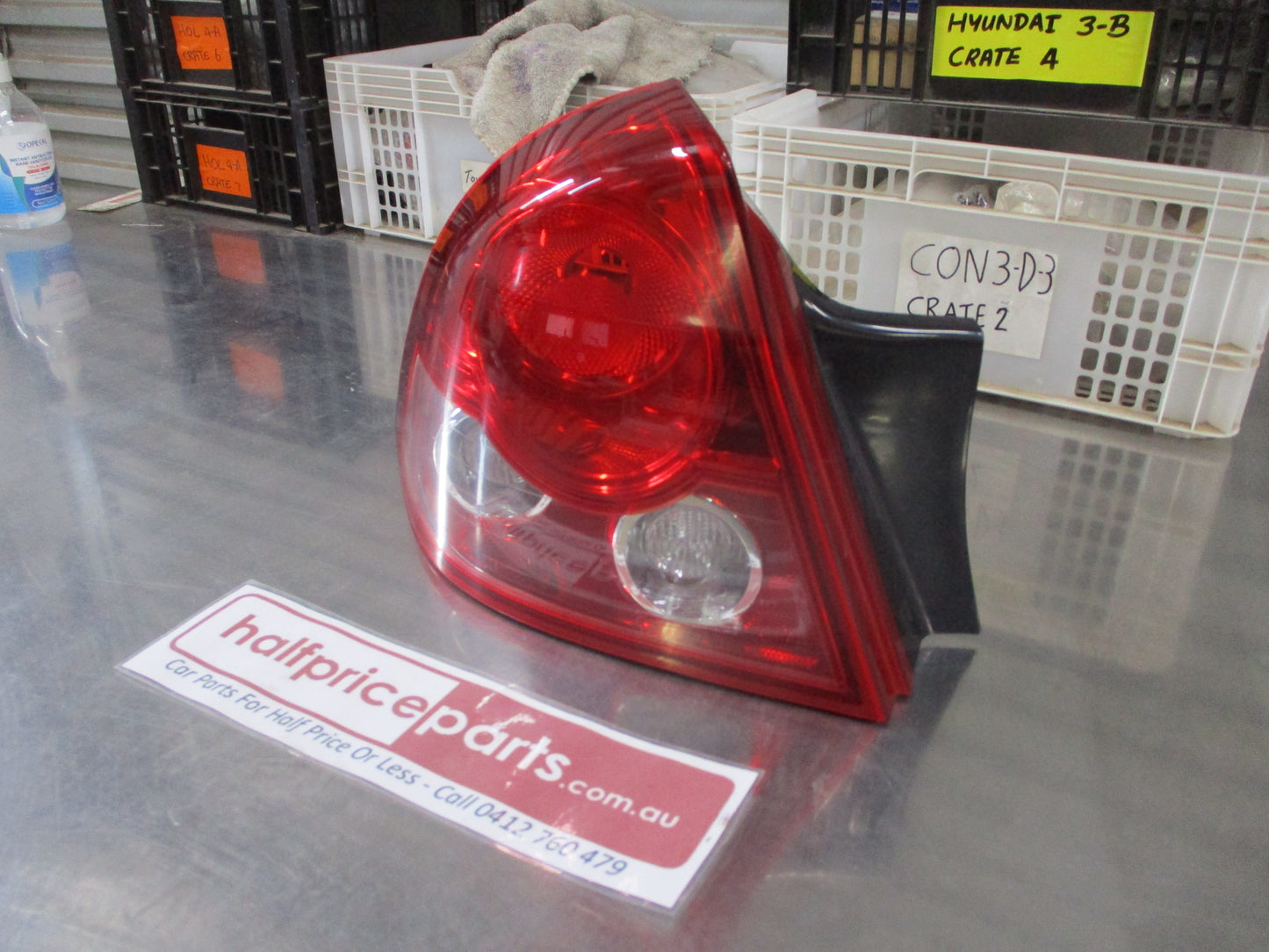 Holden VZ Commodore Monaro/Calais Genuine Left Hand Rear Tail Light Assembly New Part