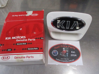 Kia Rio Genuine Outside Tailgate Handle (Factory White)With Emblem New Part