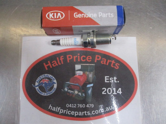 Kia Carnival/Sportage/Sorento Genuine 1 Spark Plug New Part