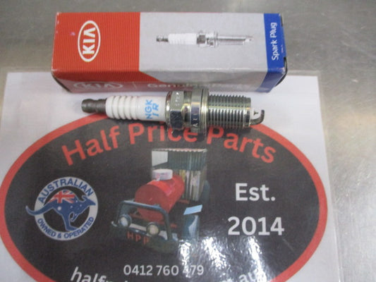 Kia Carnival/Sportage/Sorento Genuine 1 Spark Plug New Part