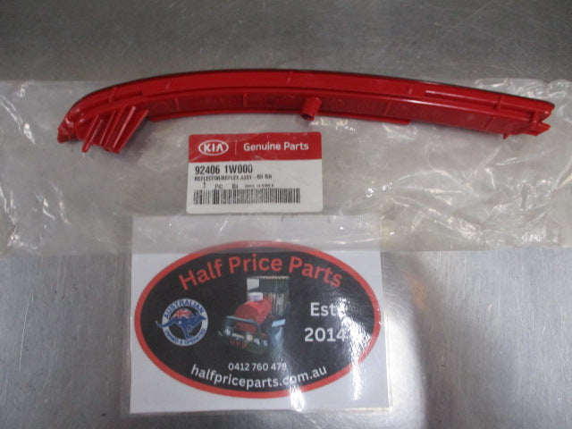Kia Geniune Right Hand Rear Reflector/Reflex Assembly New Part