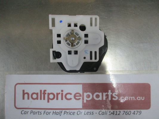 Holden RG Colorado Genuine Left Side Rear View Mirror Actuator New Part