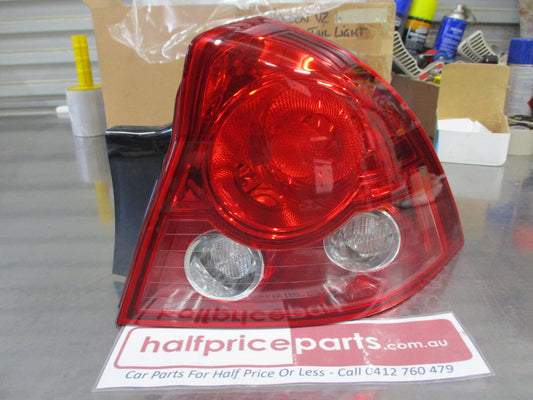 Holden VZ Commodore/Monaro/Calais Genuine Right Rear Tail Light Assembly New Part