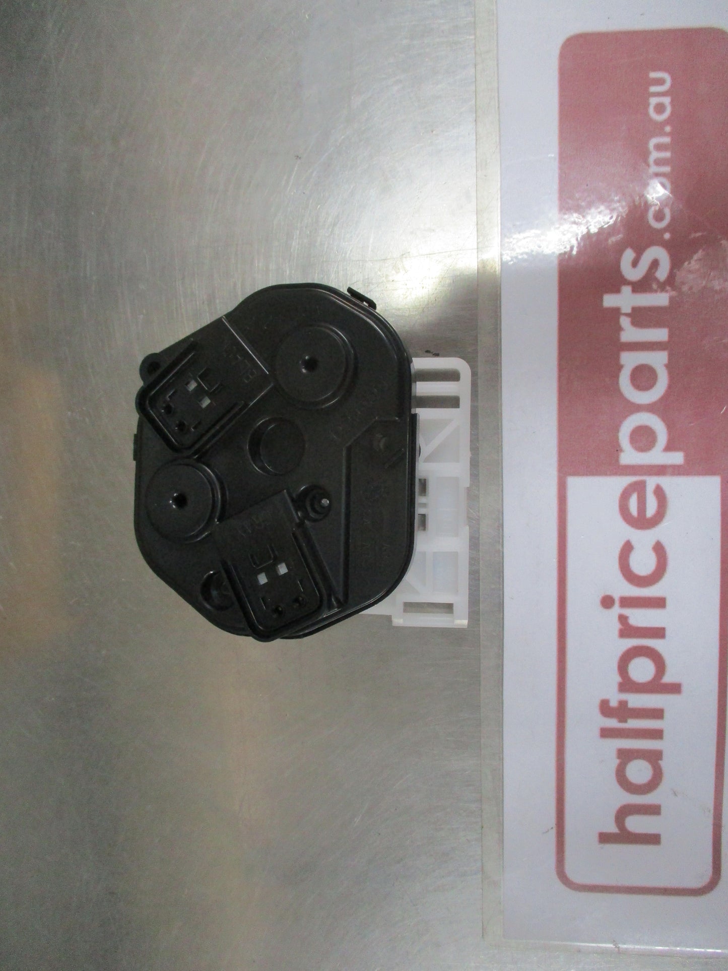 Holden RG Colorado Genuine Left Side Rear View Mirror Actuator New Part