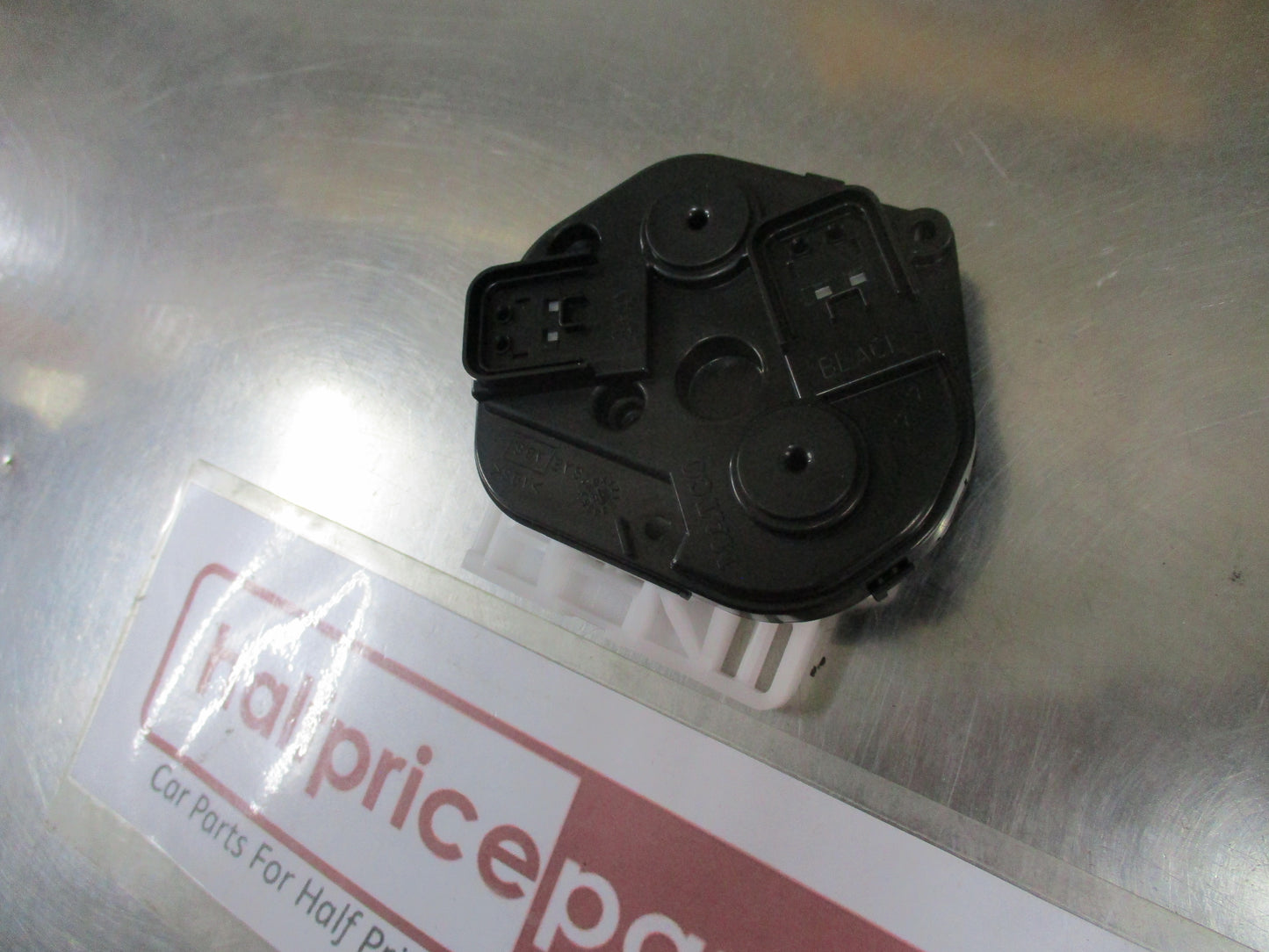 Holden RG Colorado Genuine Left Side Rear View Mirror Actuator New Part