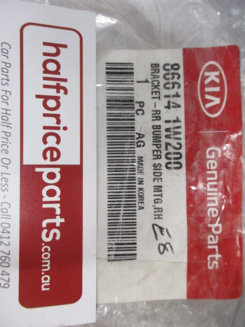 Kia Rio Genuine Right Hand Rear Bumper Side Bracket New Part