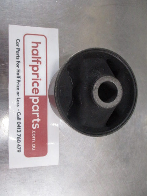 Mitsubishi Pajero Genuine Rear Trailing Arm Bush New Part
