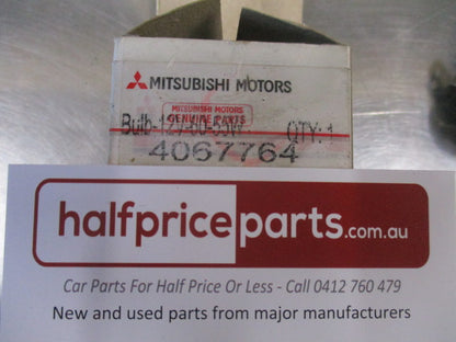 Mitsubishi Genuine Headlight Bulb H4 12342 12v 50/55w New Part