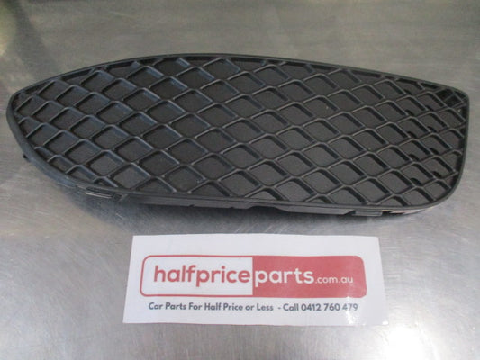 Mitsubishi Lancer Genuine Outer Front Bumper Right Hand Grille New Part