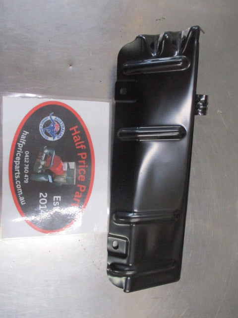 Kia Carnival Genuine Right Hand Rear Bumper Lip Bracket New Part
