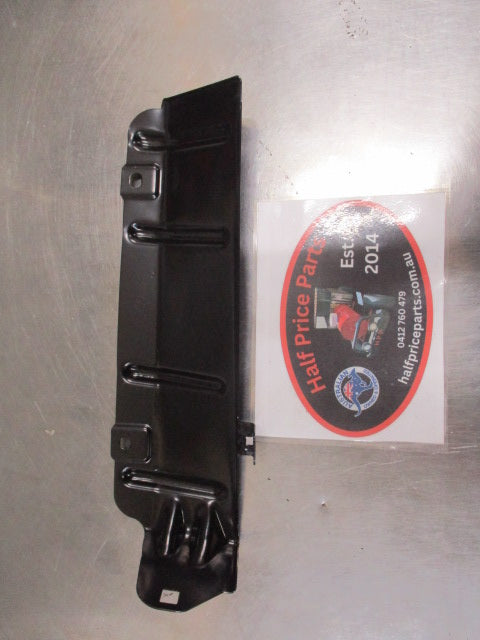 Kia Carnival Genuine Right Hand Rear Bumper Lip Bracket New Part