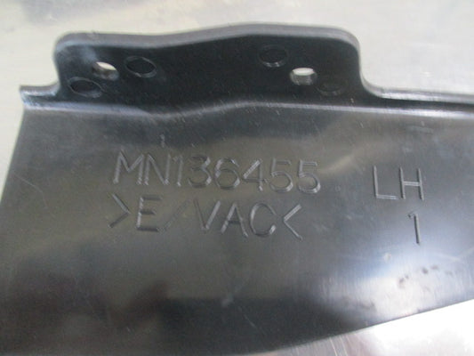 Mitsubishi Pajero Genuine Left Hand Side Step Garnish Protector New Part