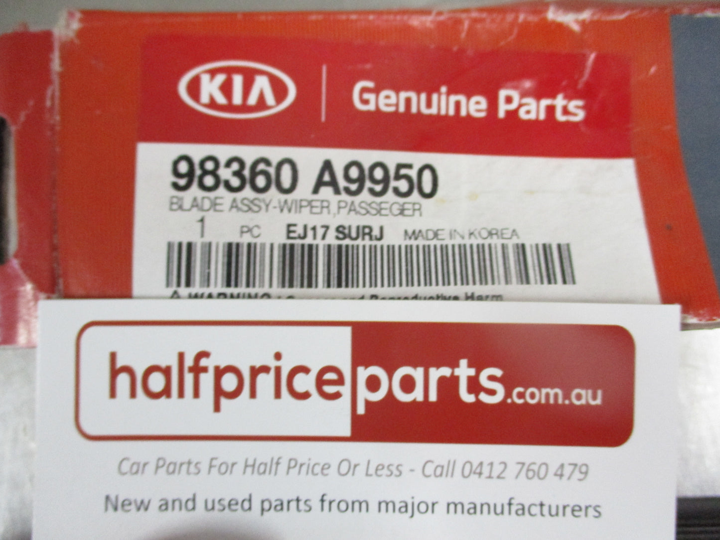 Kia Carnival Genuine Passenger Side Replacement Windscreen Wiper New Part