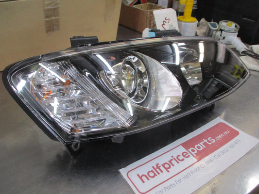 Holden VE Series II Calais/SS-V/Calais-V Genuine Right Hand Front Projector Head Light New Part