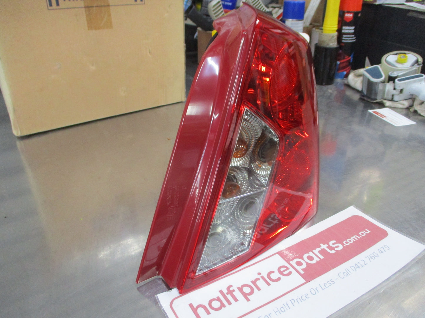 Holden Viva Sedan Genuine Right Hand Rear Tail Light Assembly New Part