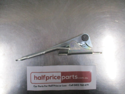 Mitsubishi Pajero Genuine Right Hand Bonnet Hinge New Part