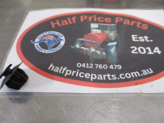 Kia Carnival/Rio/Soul Genuine Clip-Waist Line Moulding New Part