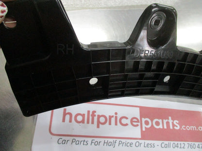 Mazda CX-30 Genuine Right Hand Rear Wheel Arch Moulding Bracket New Part