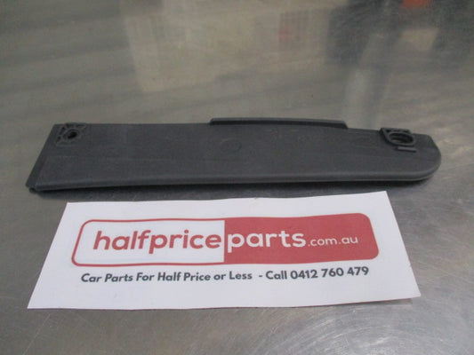 Mitsubishi Pajero Genuine Right Hand Rear Wheelhouse Extension Panel New Part