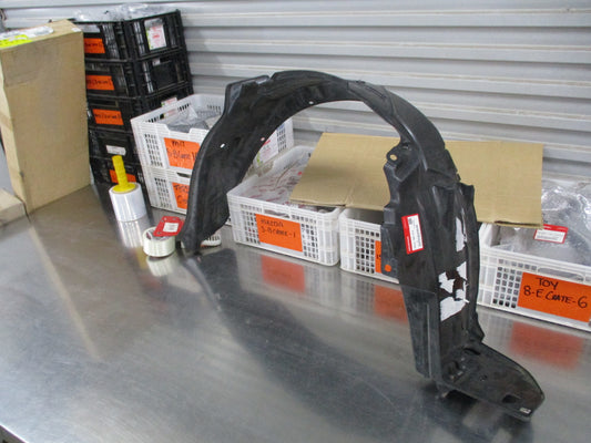 Honda Civic Genuine Front Passengers Wheel Liner New