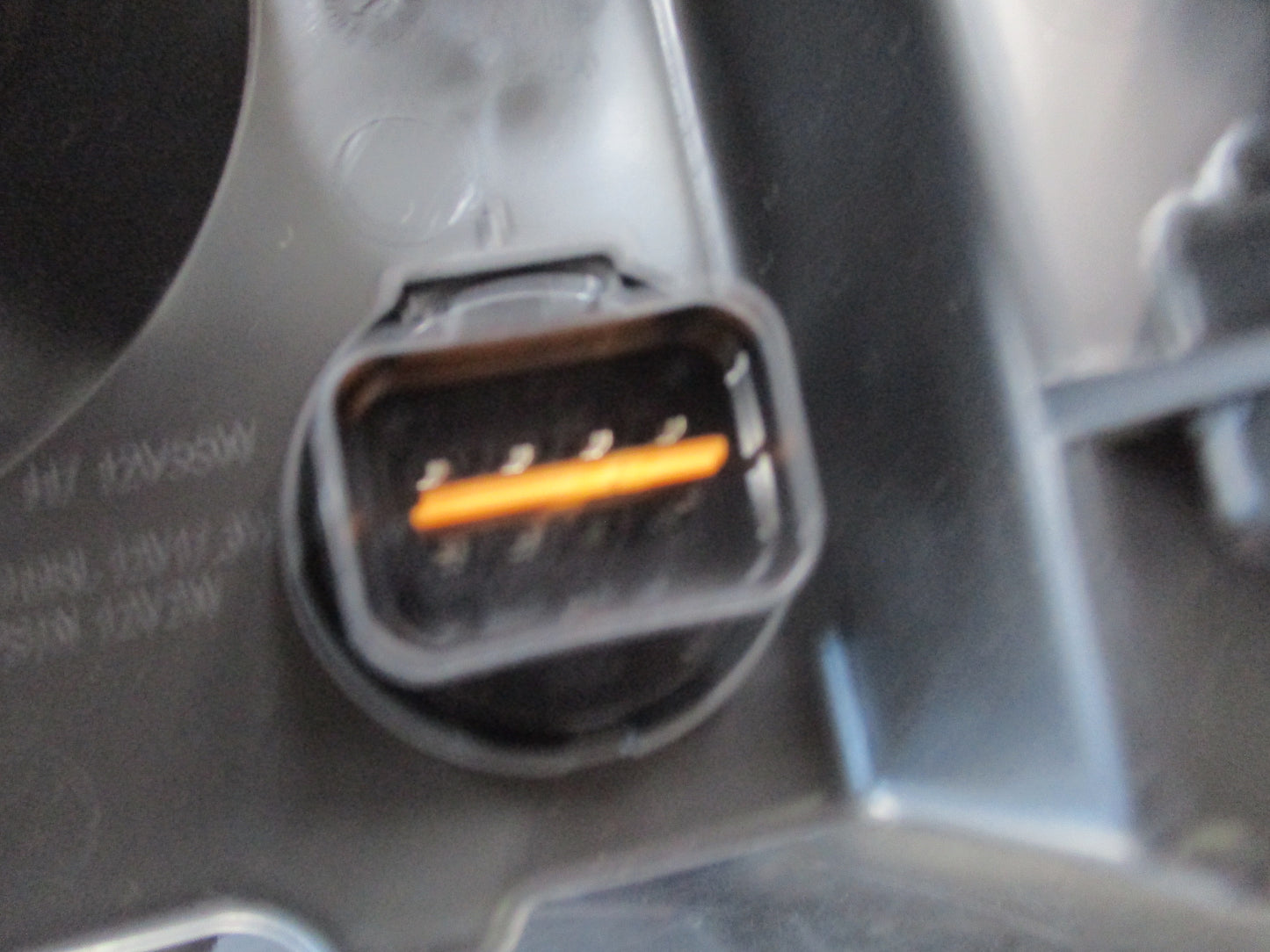 Holden Captiva CG Genuine Right Hand Front Head Light Assembly New Part