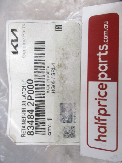Kia Sorento Genuine Left Hand Rear Door Latch Retainer New Part